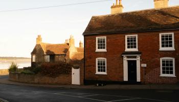 Bank Rate Held at 3.75,  But a Rise to 4% Now Looks Increasingly Likely